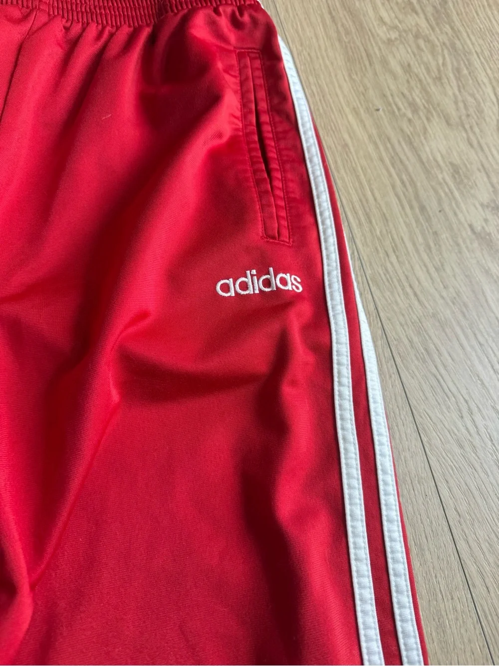 adidas vintage red